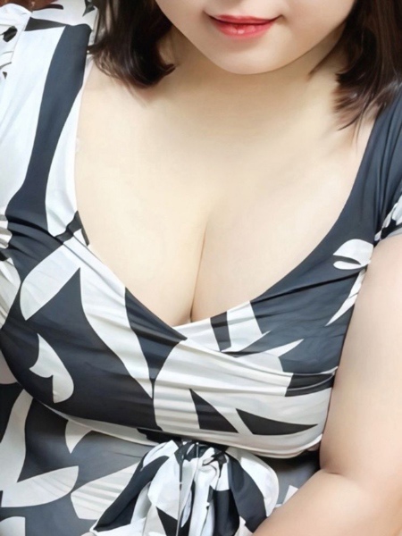 愛（あい） ミセスオンリーワン Mrs.Only One