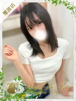 メグ (25) アロマデパリ Aroma De Parisの女の子