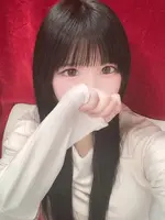 りんな ヒルズスパ 梅田＋ プラスの女の子