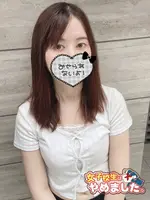 なな (22) 女子校生はやめました
