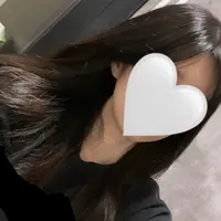 体験入店２日目★黒髪スレンダー美女♡視線を集めるミニスカートタトゥー美脚は都会の街中ジェラート屋さん