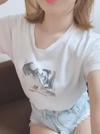 出張75分13000円！日本橋・十三・梅田・西中島待ち合わせ75分15000円（ホテル代込み）など。