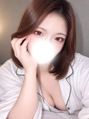 綾瀬 カルア(21) アロマデパリ Aroma De Parisの写真1枚目 (日本橋発/風俗性感エステ)