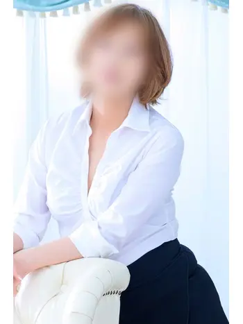 赤井美月(46) 回春堂 梅田店の写真1枚目 (梅田発/人妻風俗エステ)