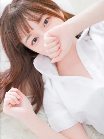 高橋　みほ(23) NADIA ナディア 大阪店の写真1枚目 (梅田発/性感エステ)