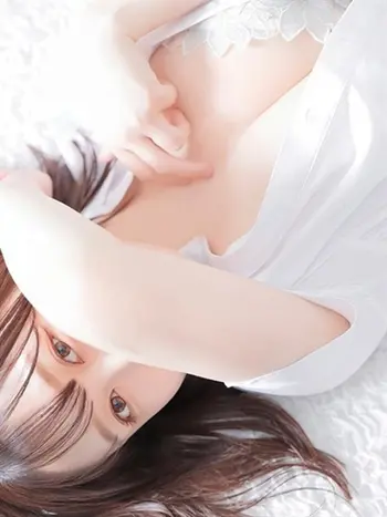 雨宮　ひな(25) NADIA ナディア 大阪店の写真1枚目 (梅田発/性感エステ)