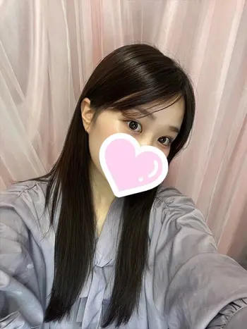 みよん(19) 大阪はまちゃん 梅田店の写真1枚目 (梅田/オナクラ)