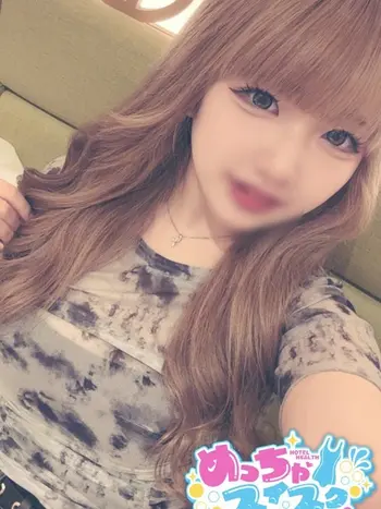 りんか(18) めっちゃスイスク 梅田店の写真1枚目 (梅田発/性感エステ)