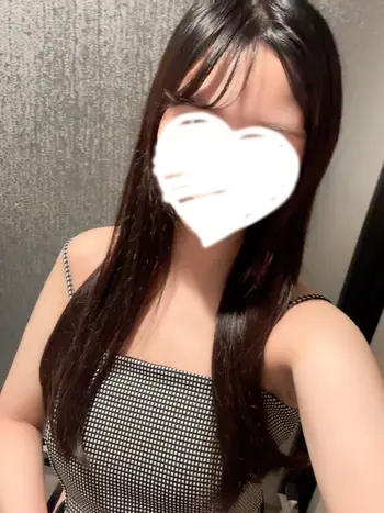 みづき(21) おじさま大好き素人オナクラ 谷九店の写真1枚目 (谷町九丁目/オナクラ)