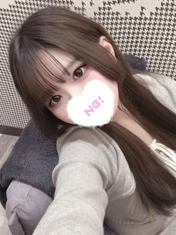 しおり(18) コンカフェ×オナクラ あいこねくと 梅田店の写真1枚目 (梅田/オナクラ)