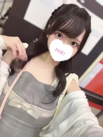 りな(18) コンカフェ×オナクラ あいこねくと 梅田店の写真1枚目 (梅田/オナクラ)