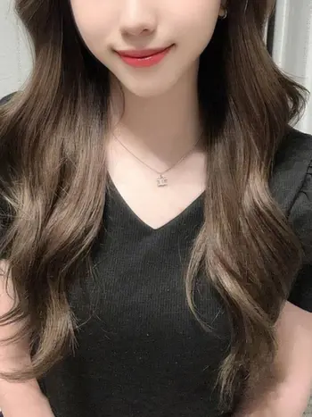 佐奈（サナ）(26) COLOR カラーの写真1枚目