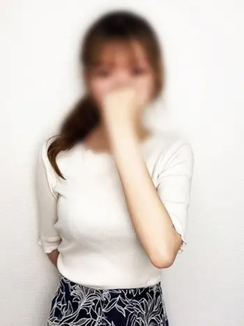 もえ(22) 大阪エステ研究所 梅田店の写真1枚目 (梅田発/性感エステ)