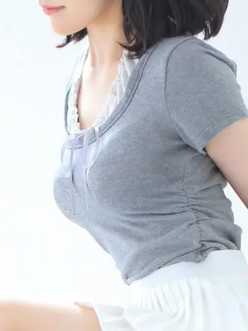 るな(22) Aroma Dione アロマディオーネ 大阪店の写真1枚目 (梅田発/高級性感エステ)