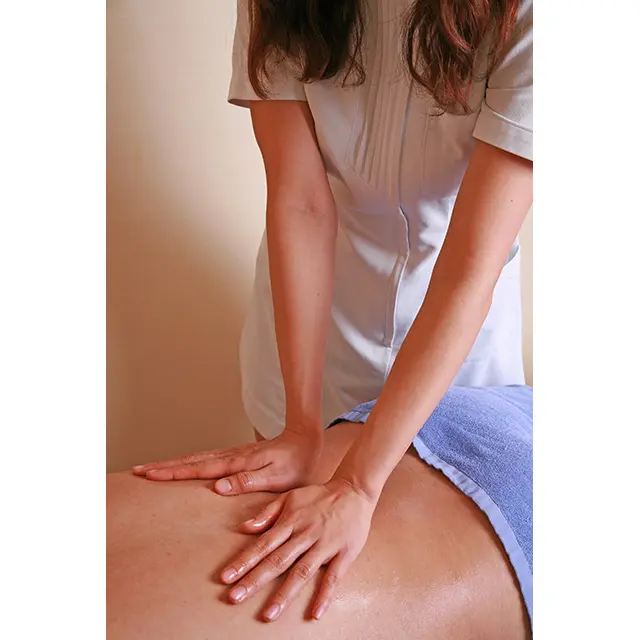 背中のマッサージ : プレミアムエステ ミヤコ miyako(神戸・福原/風俗エステ)のフォト(写真)